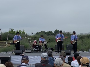 ステージイベント（久喜ベンチャーズ）の様子