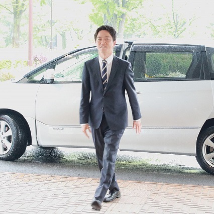 初登庁