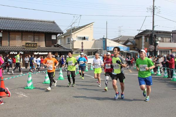 ハーフマラソンの部　折り返し地点